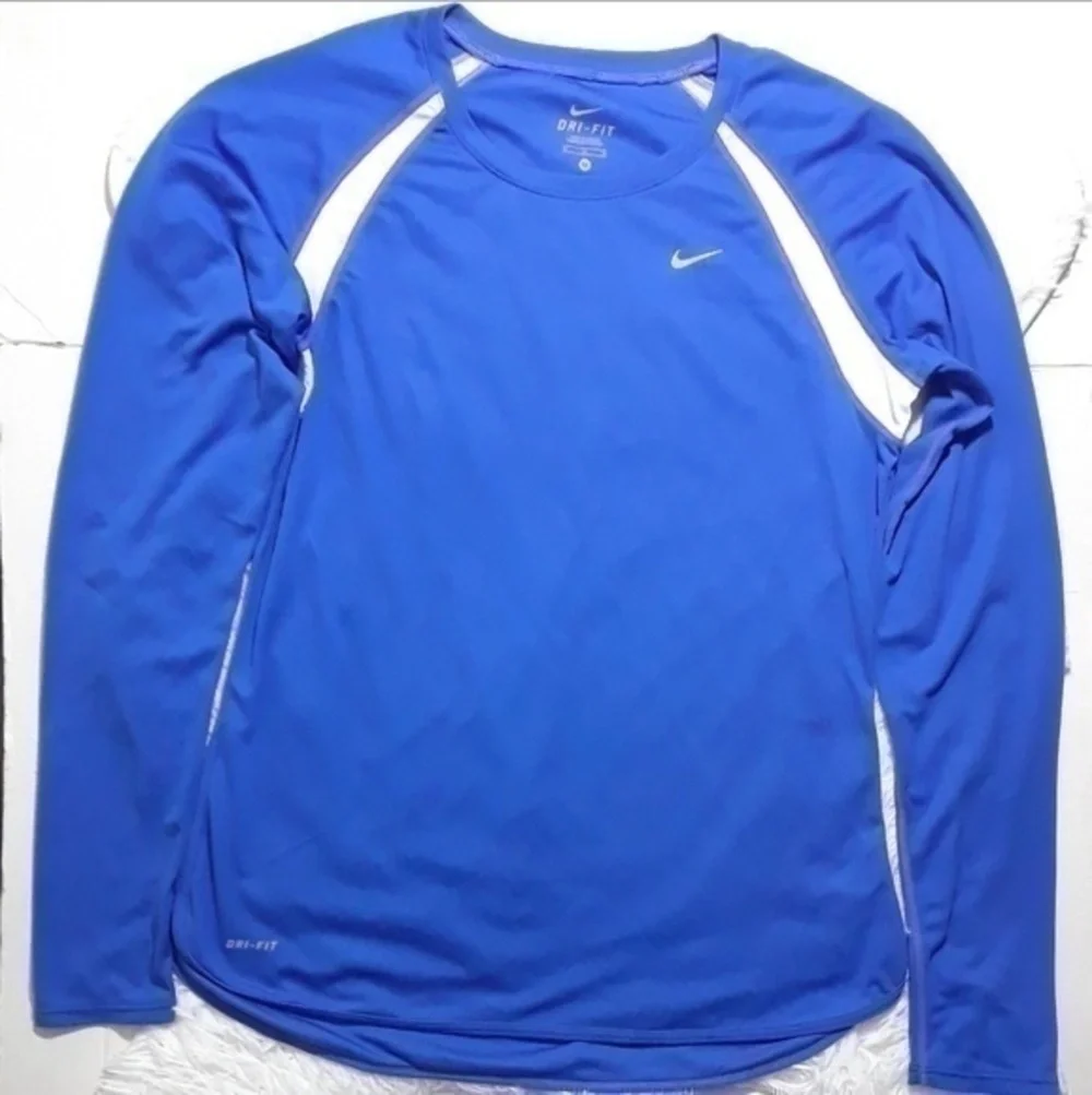 Nike Dri-Fit Long Sleeve Shirt- Size M